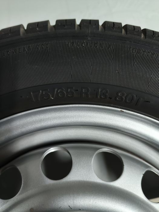 Продавам нова джанта с гума 13 цола 5×112 за каравана