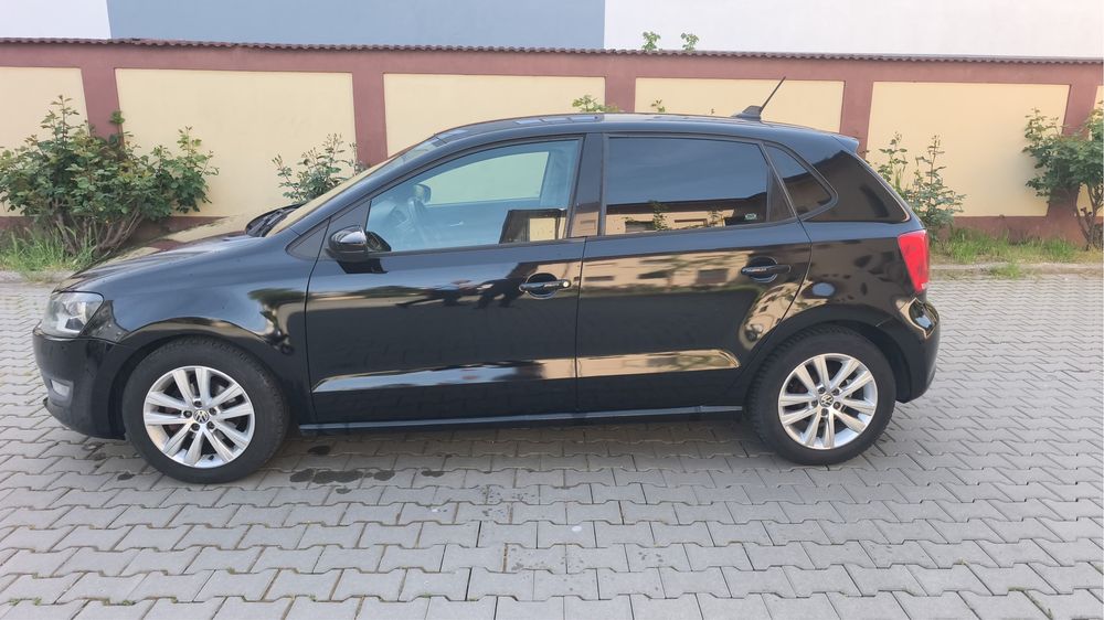 VOLKSWAGEN Polo 2011 — imagine 2