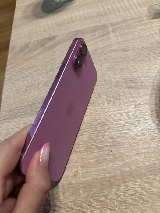 Iphone 16 plus stare f buna