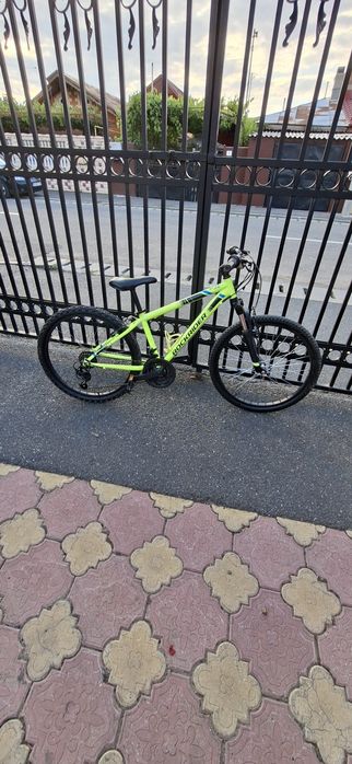 Vând bicicleta  rockrider st 500st in stare buna