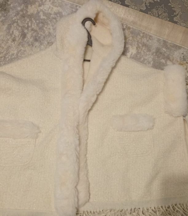 Продам очень мягкий нежный пончо размер оверсайз