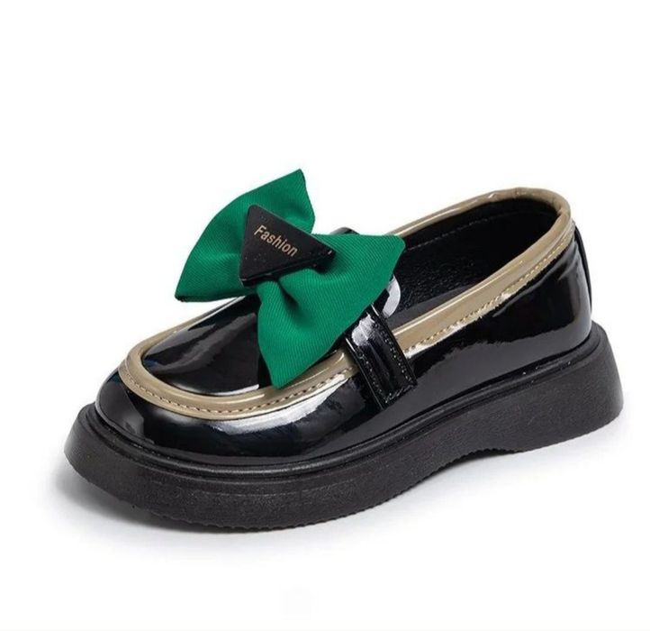 Лоферы детские лаковые