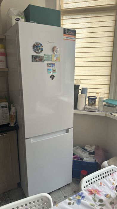 Холодильник indesit