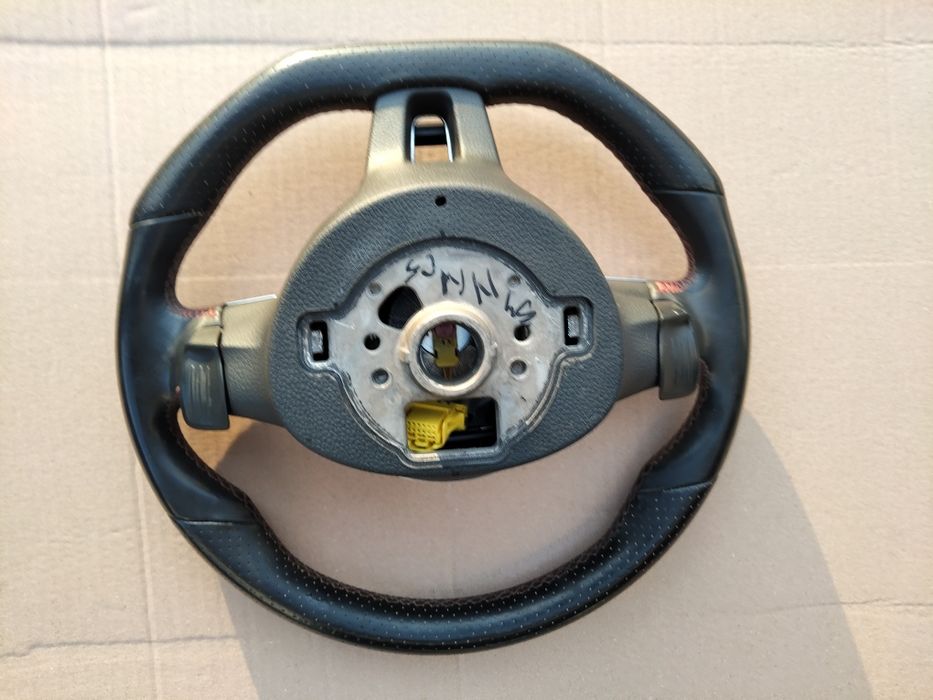 Мулти GTI волан за Фолксваген Голф 6 със пера