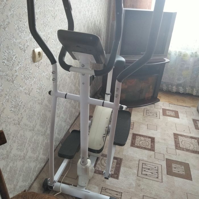 Продам элептический треножор