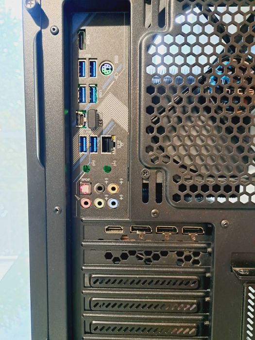 Мощен Компютър Ryzen 9 5900X/ 64GB RAM /RTX 3070 / 2TB NVme