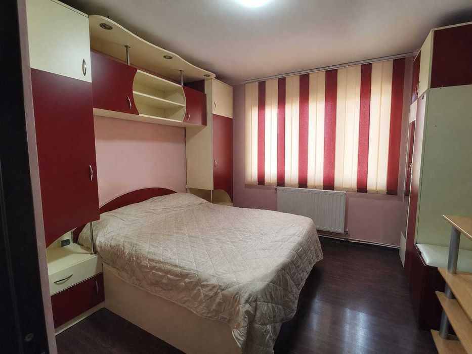 Apartament decomandat 3 camere