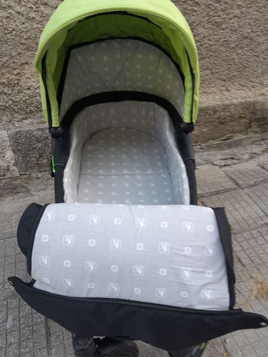 Бебешка количка Tutek