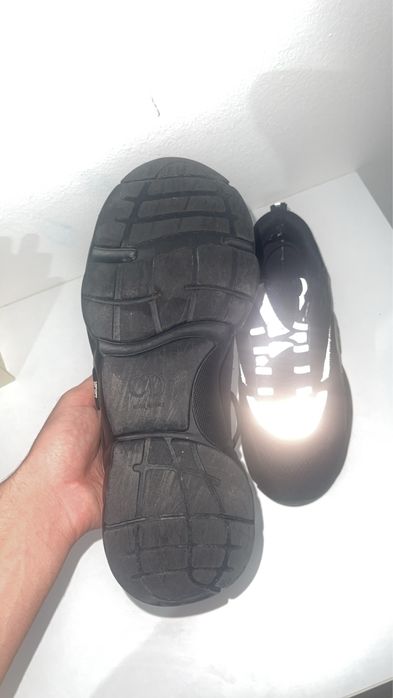 Adidasi   Dior B22