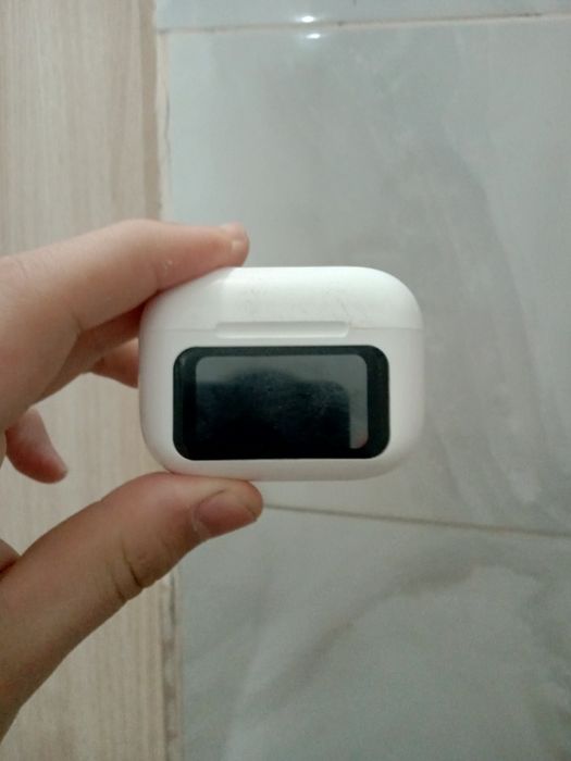 Продаю наушники airpods