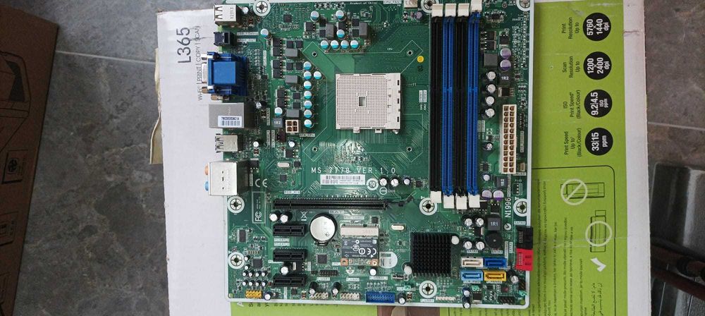 Placa de baza MSI MicroATX, AMD Socket FM2 DDR3