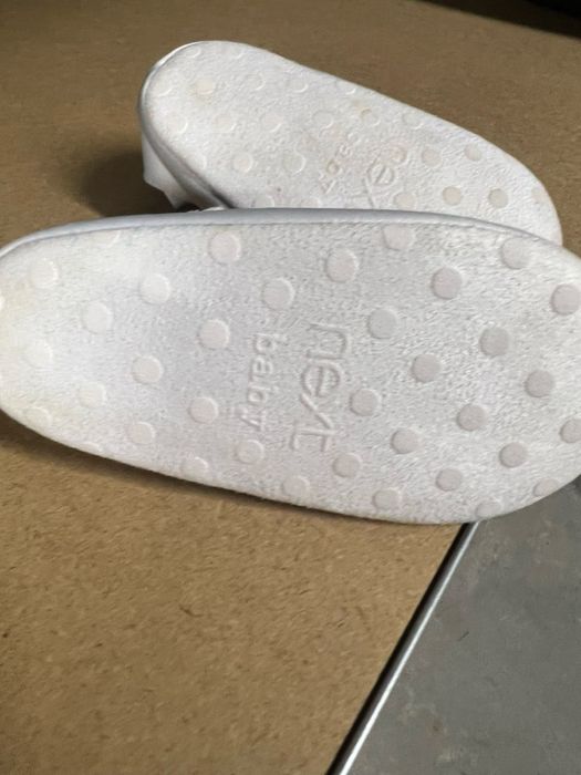 Официални детски бели пантофки и сандали NEXT