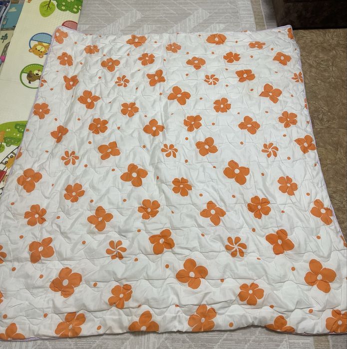 Одеяло двухспальное б/у