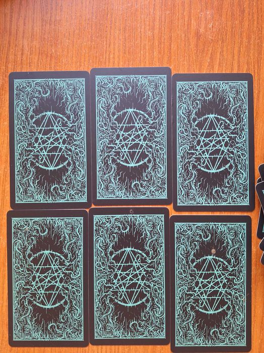 Necronomicon Tarot Deck and Guidebook / таро карти