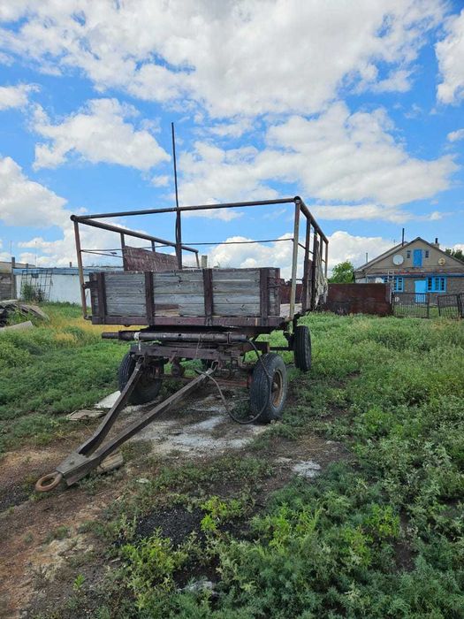 Трактор с прицепом