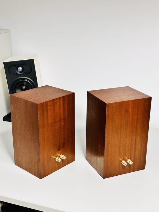 Monitoare/boxe inaltă fidelitate ROGERS LS3/5A,boxe legendare,ca NOI !