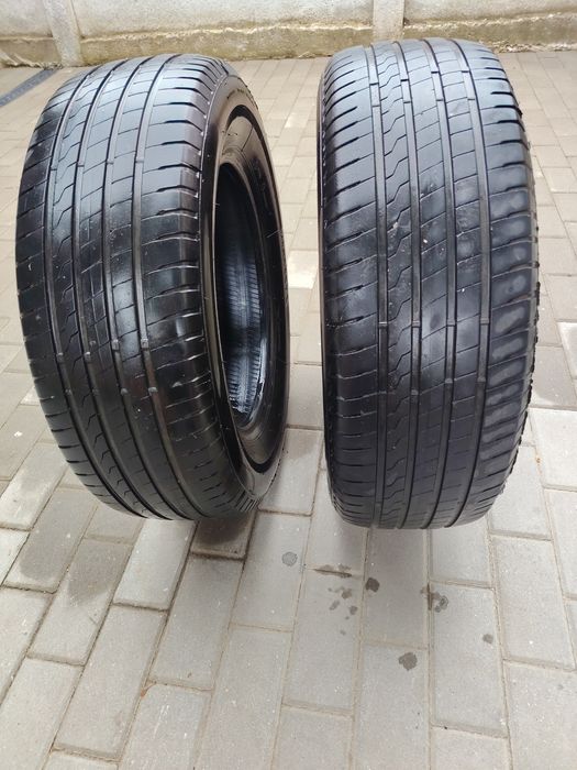 Vând doua cauciucuri Firestone