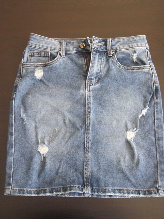 Къса дънкова пола