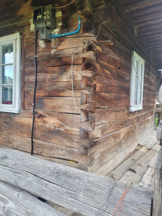 Casa din lemn de stejar tradițională Maramures