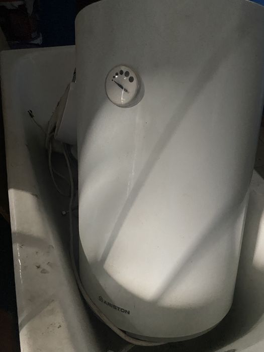 Бойлер 50 л Ariston