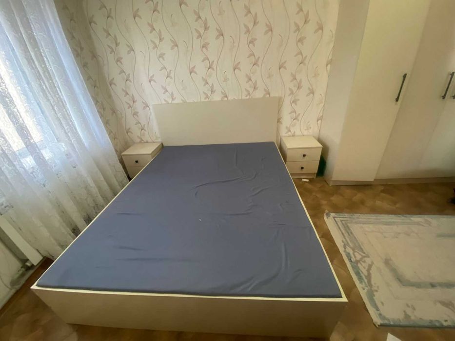 красивый спальный гарнитур