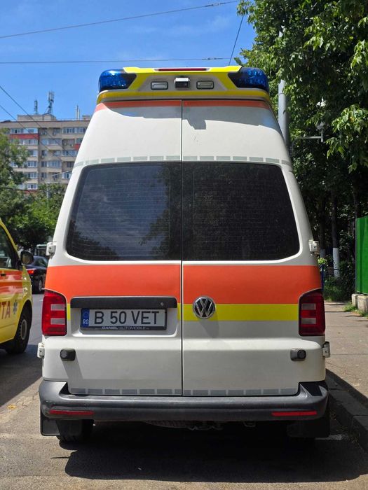 VW Autoutilitara (sau schimb) Automata fosta Ambulanta 2016 Germania