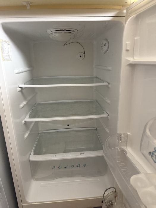 Продам холодильник Samsung