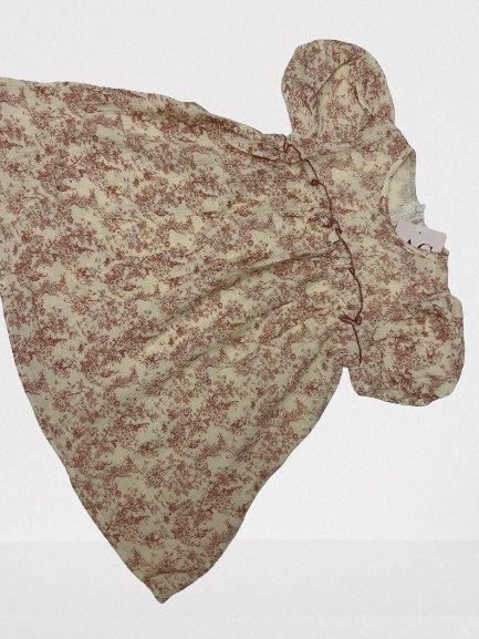 Одежду для девочек и мальчик