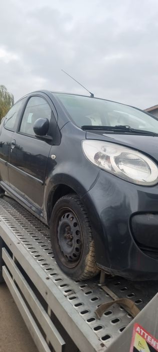 Far citroen c1 după 2005