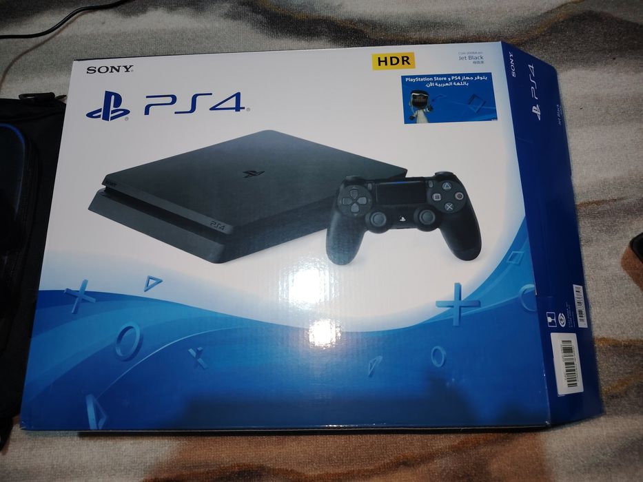 Продам новый плейстейшн SONY 4