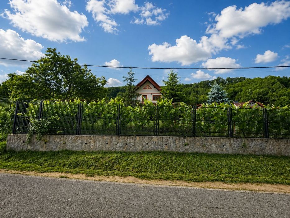 Casa Enculesti-Stefanesti, teren 1800mp