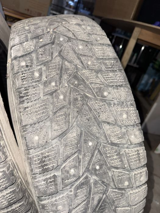 Продам шины 215/65/16