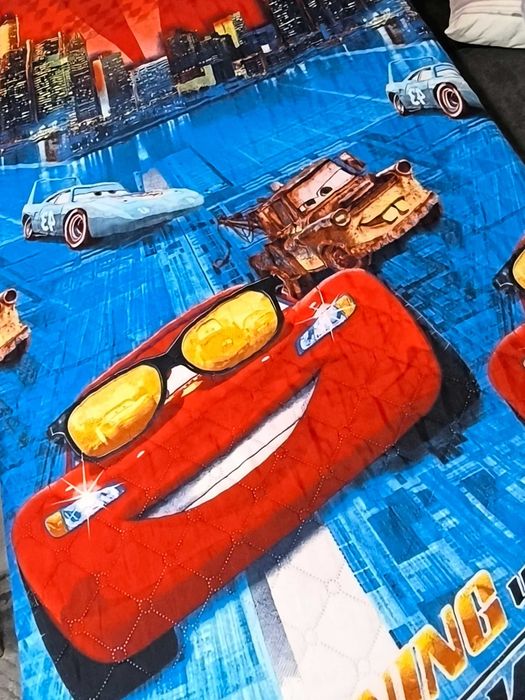 Двулицево шалте/покривало за легло 130/220 см Маккуин /Колите, Cars, Disney/ и Мечо Пух