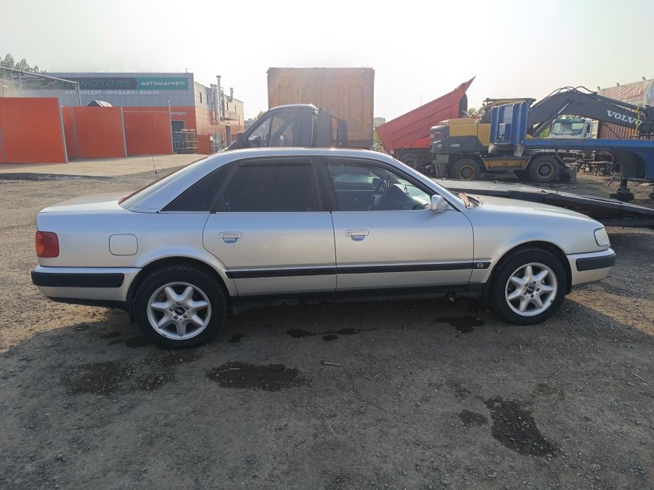 Продам Ауди 100 С4