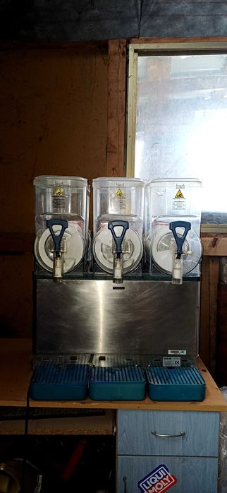 Aparat suc granita cu 3 capete