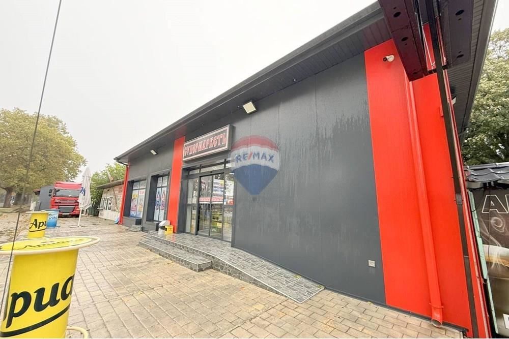 Продава се Магазин в с. Стожер, Област Добрич - 382 кв.м за 1663 €/кв.м - Снимка #1