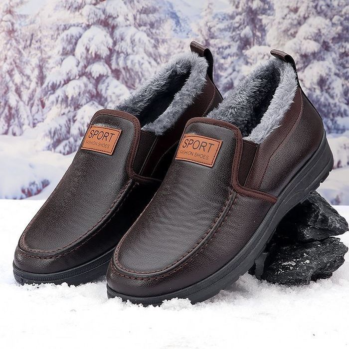 Ichhi mexli oyoq kiyim