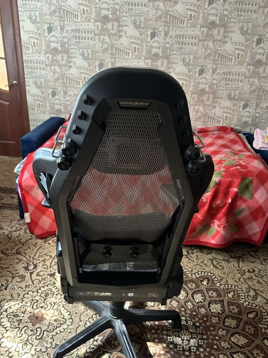 Сроная продажа! Кресло Dxracer air