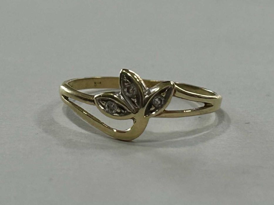 Дамски златен пръстен 14К / 1.51 гр.