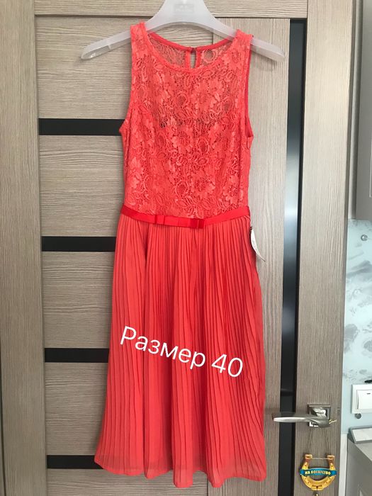 Платья новые с этикетками