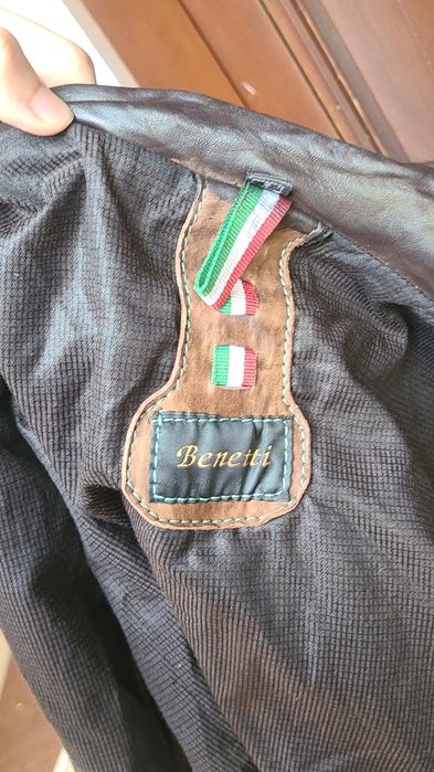 Benetti Италианская кожанная куртка