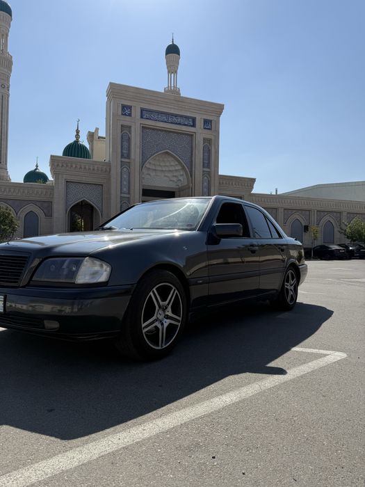 Mercedes bens w 202