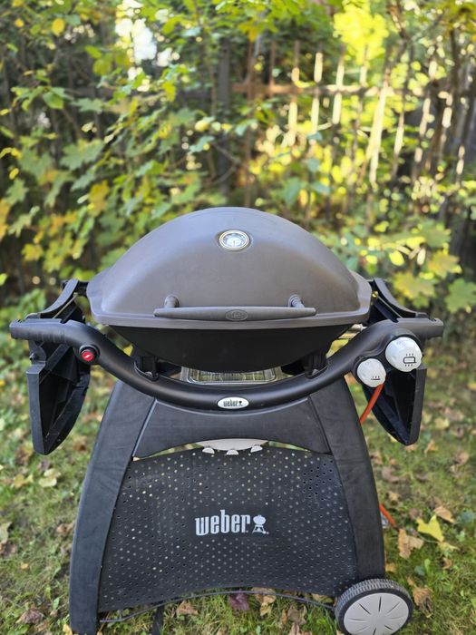 Grătar Weber Gaz Q3000,Masă,Husă, Rotisor original