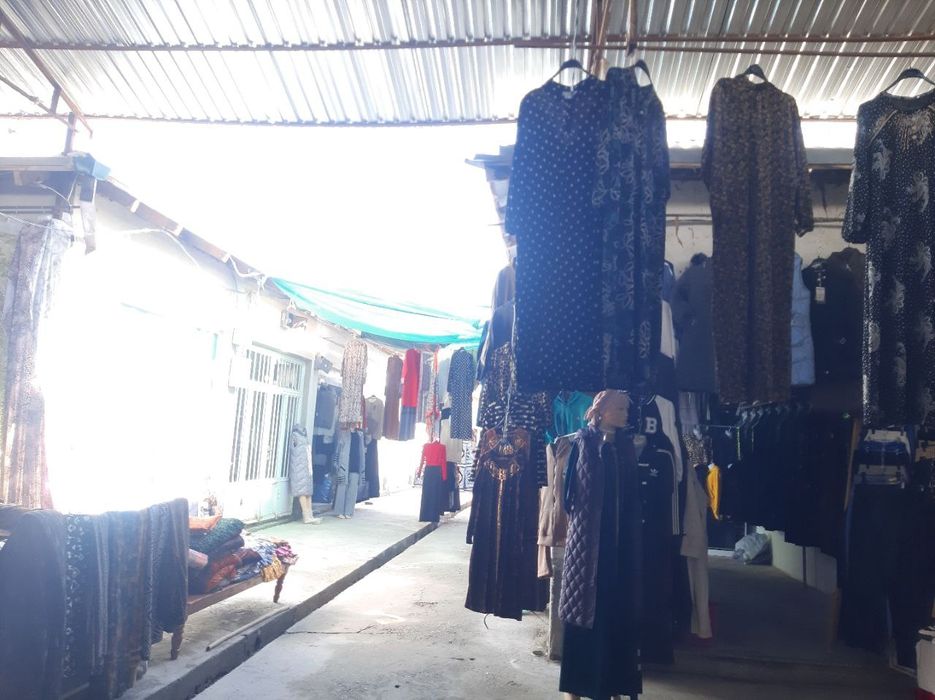 Do'kon sotiladi! Ugilovoy joy Yerqurgon kiyim bozor