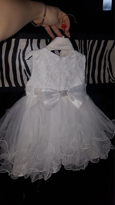 Продаю платья для девочки