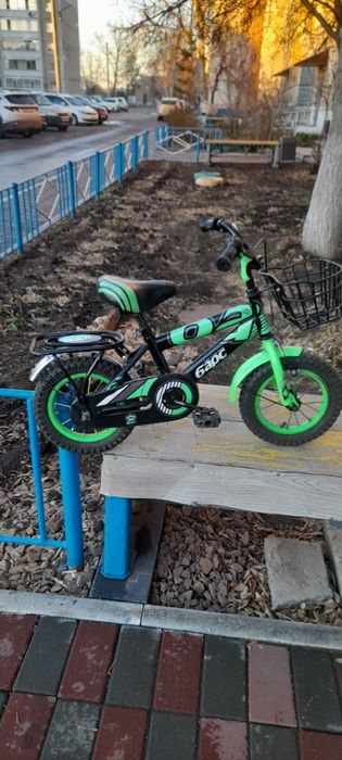 Продам Беговел и велосипед Барс детский