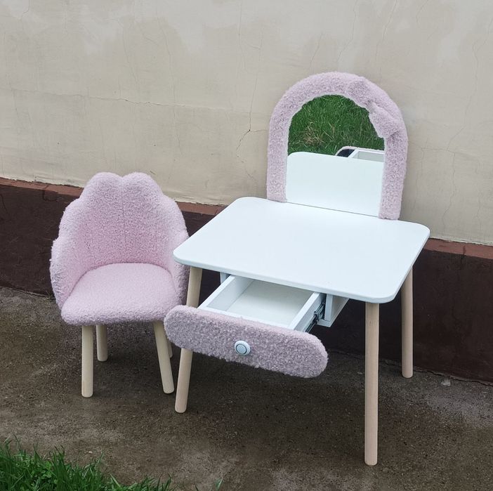 Трюмо для девочек