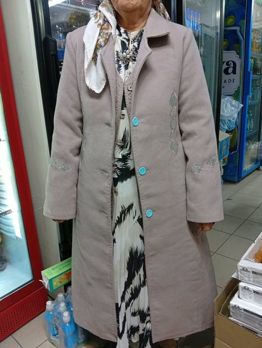 Женское  пальто.