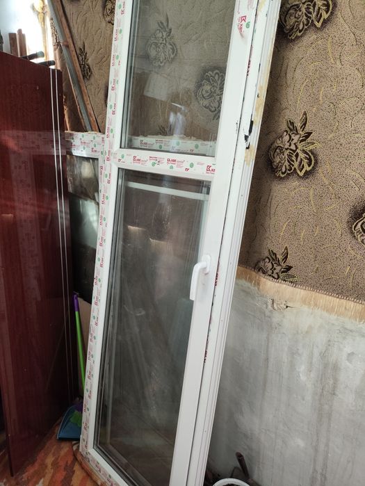 Продам балконные двери