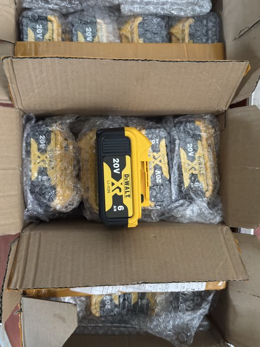 24 Baterii Dewalt 20v 6ah